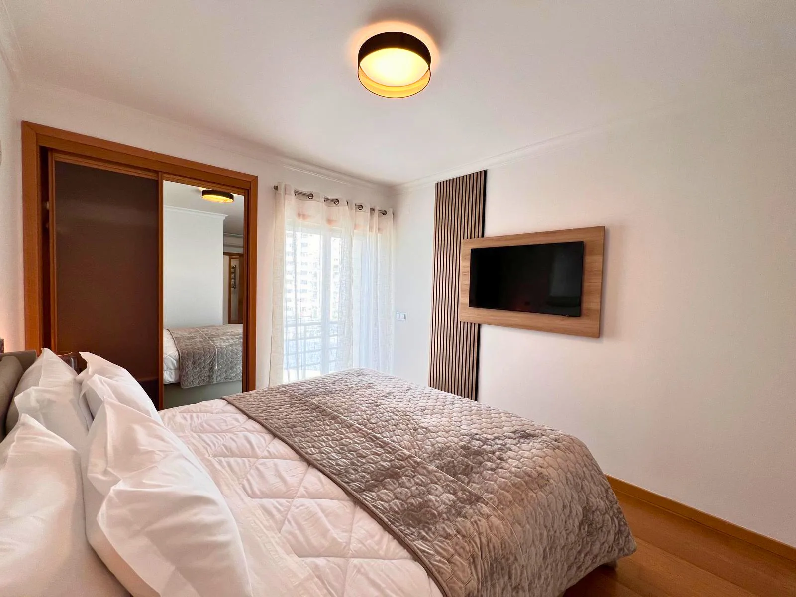 Timeless Beach IV — interior 19